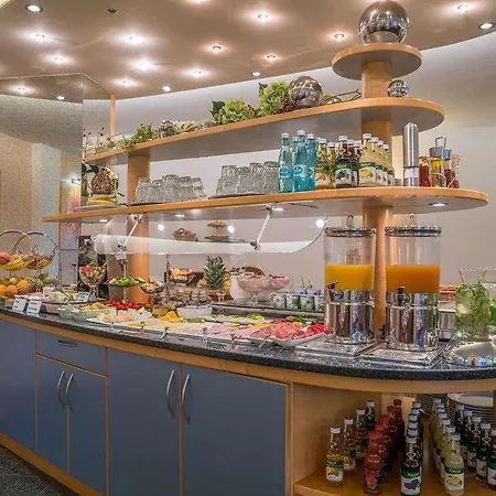 Airporthotel Residenz Hotel 3*