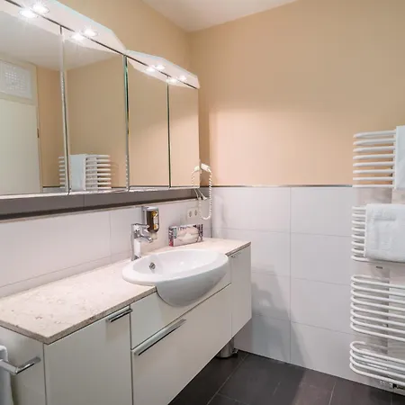 Hotel Airporthotel Residenz Steinenbronn