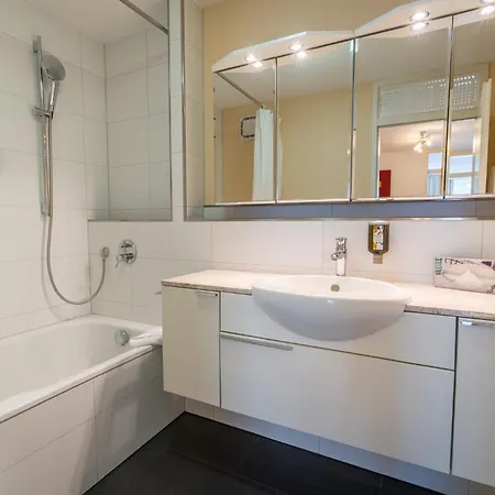 Airporthotel Residenz Hotel 3*