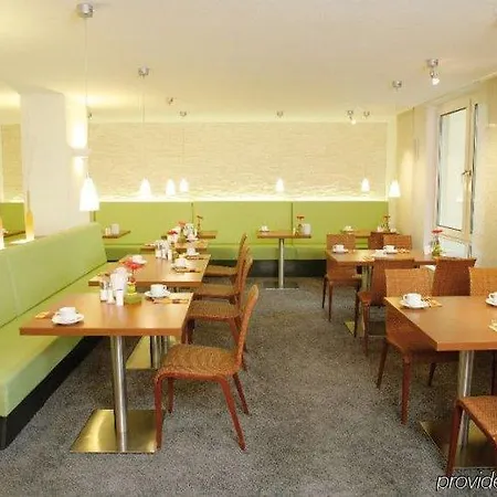 Airporthotel Residenz Hotel 3*