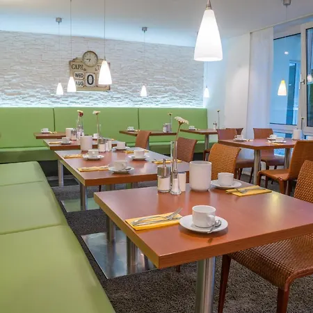 Hotel Airporthotel Residenz 3*